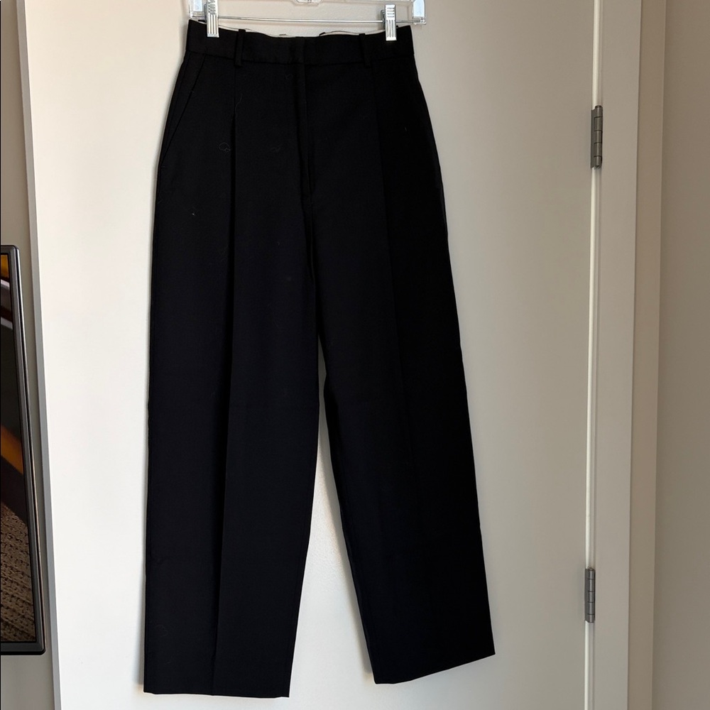 Elegant Black Cropped Pants
